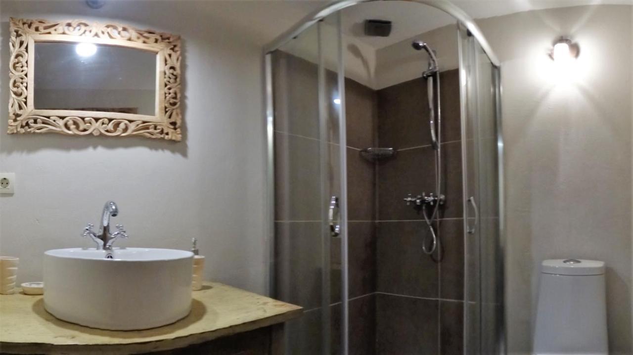 Guest House Biekorf Kostandenets Экстерьер фото